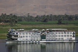 Egypt Nile cruises sailing down the Nile between Luxor and Aswan