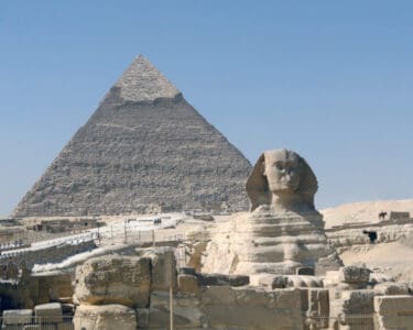 Whispers of Ancient Sands: Discovering the Mythical Wonders of the Sahara’s Great Pyramids and Sphinx