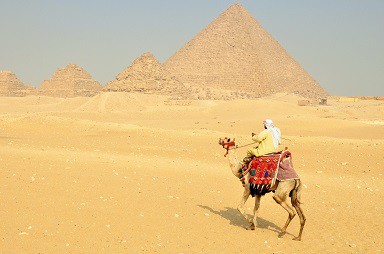 Are you planning a long-awaited trip to Egypt? Then you’ll need our comprehensive packing guide.